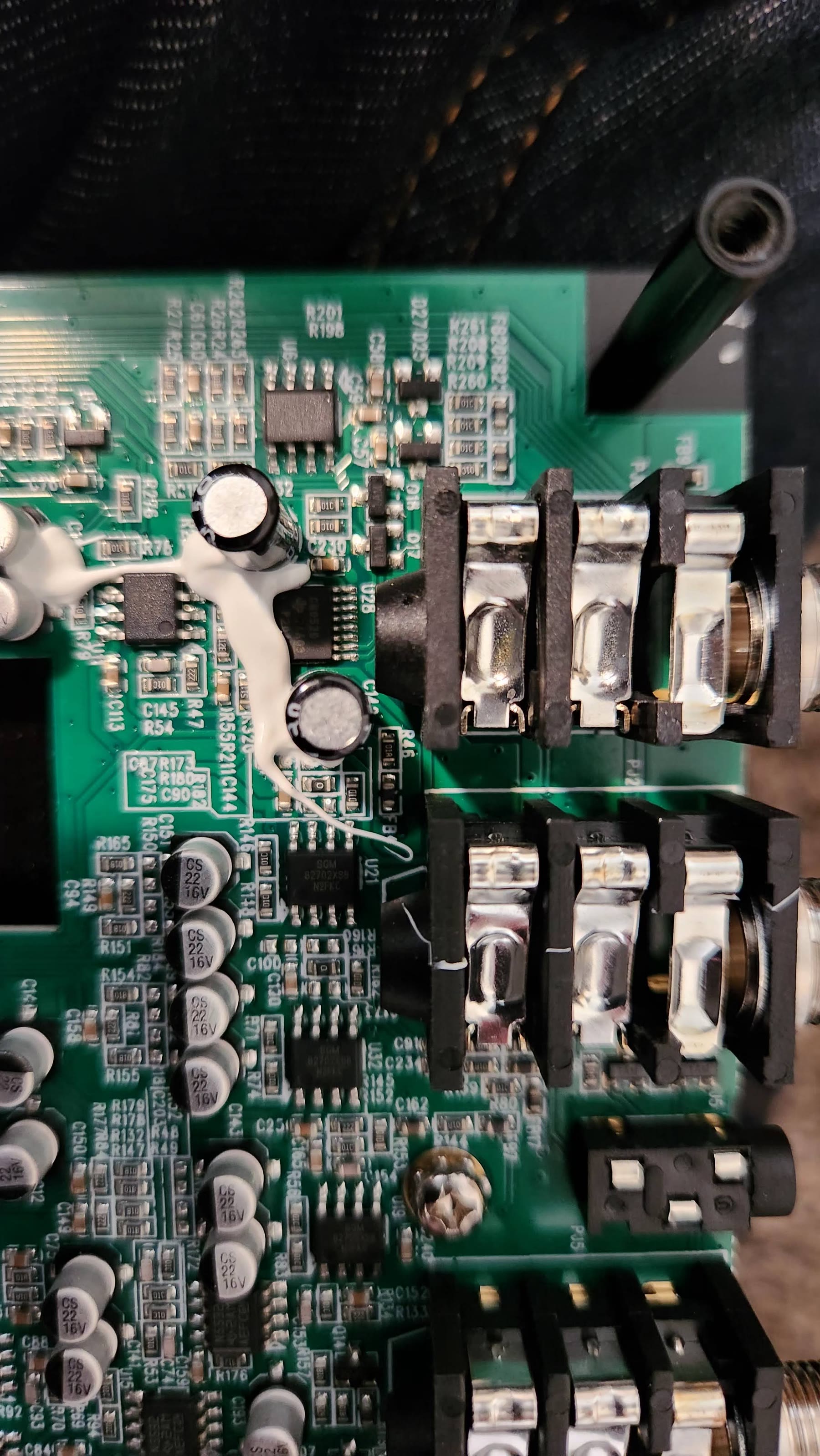 Front-panel display connector and ribbon cable header on the main circuit board