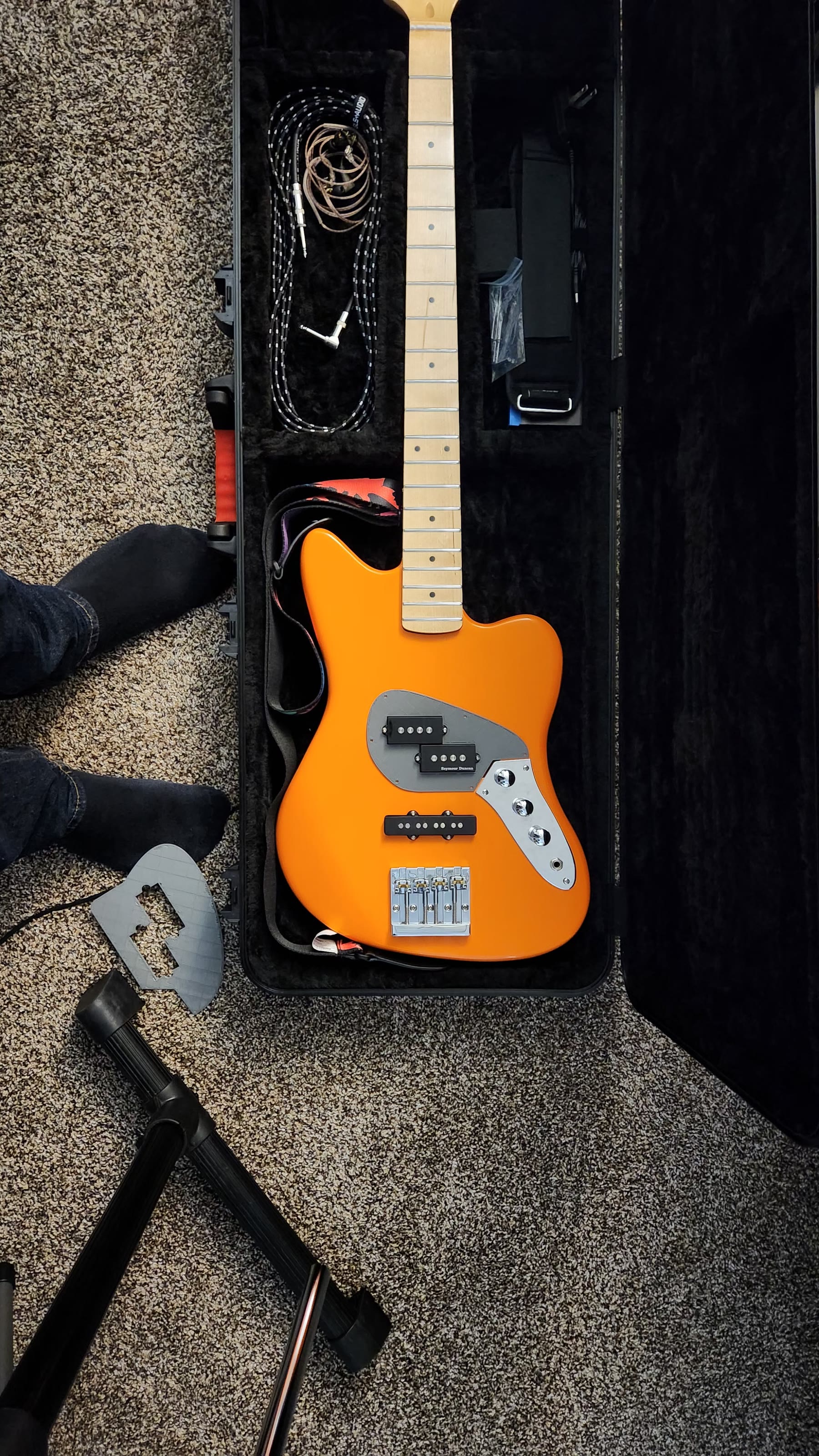 Smaller grey 3D-printed pickguard prototype mounted around the pickup